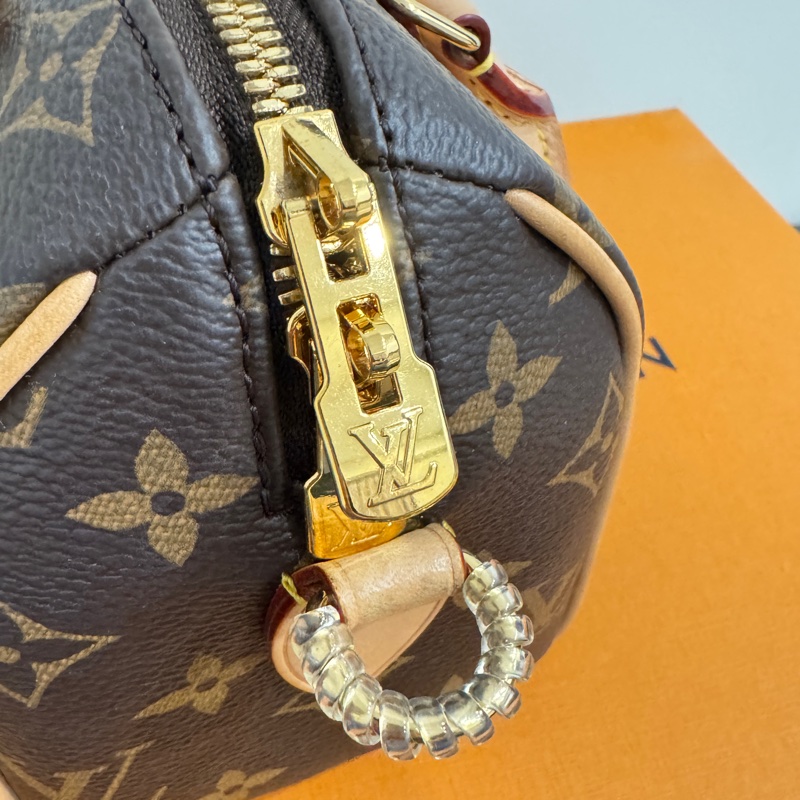 Louis Vuitton Speedy 20 芯片款💗原廠奶茶色背帶(盒裝完整）-13