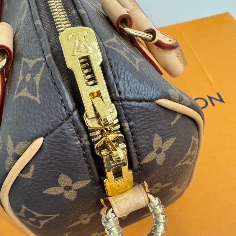 Louis Vuitton Speedy 20 芯片款💗原廠奶茶色背帶(盒裝完整）-14