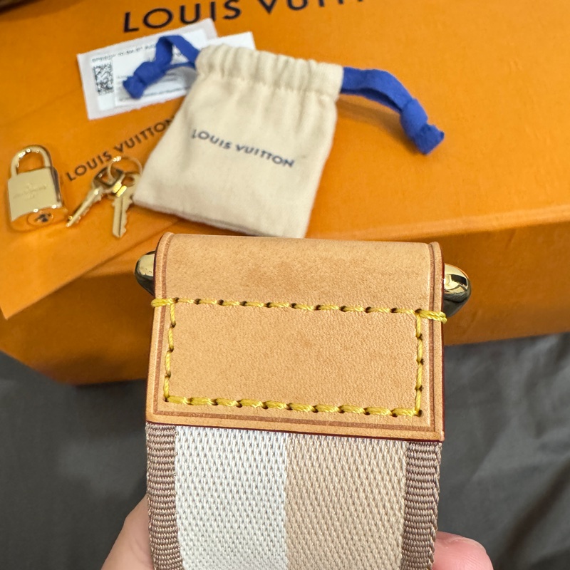 Louis Vuitton Speedy 20 芯片款💗原廠奶茶色背帶(盒裝完整）-16