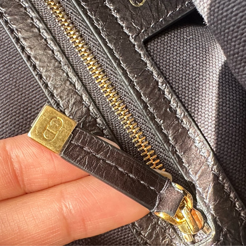 Dior皺面小牛皮 D-Journey小型包-18