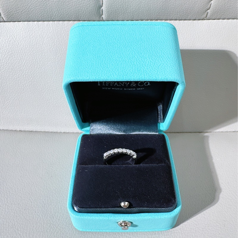 Tiffany 蒂芙尼 Forever系列 鉑金 半鑽婚戒戒指，寬度 2.2mm，美碼 5 碼，歐碼 49 號-1