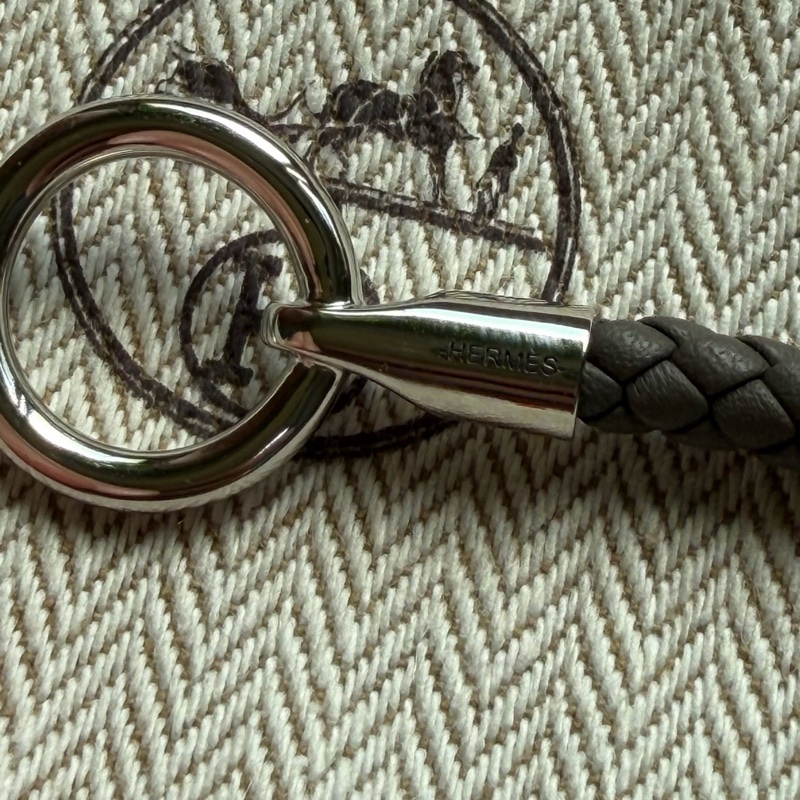 愛馬仕 男仕皮手環 錫器灰-4