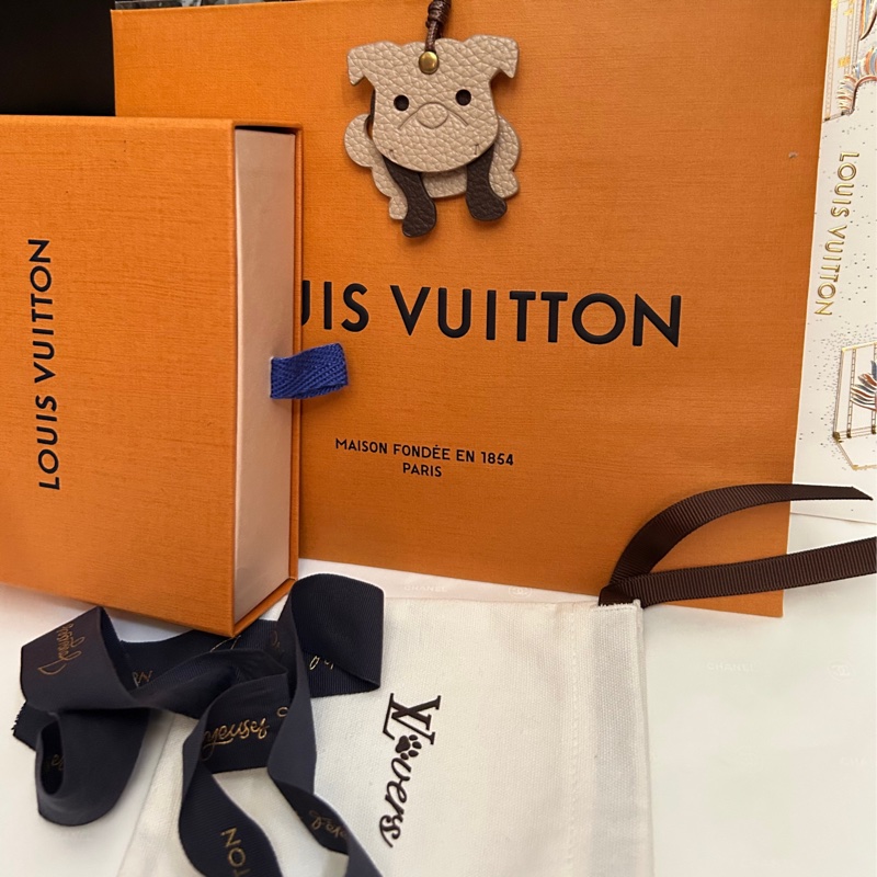 LV 狗狗皮革掛飾Vic禮👩🏻‍🦰（全配：限量緞帶、防塵套、盒、提袋）-0