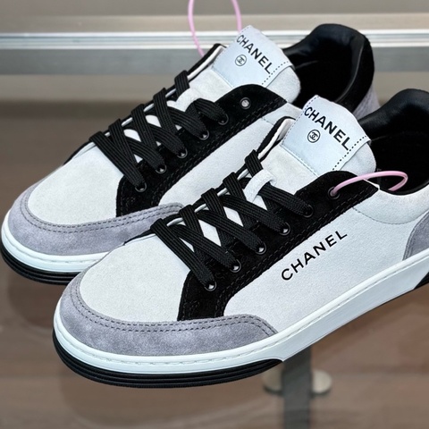 99新 Chanel/香奈兒 24S 黑白灰拼色麂皮運動鞋 尺碼/36 碼