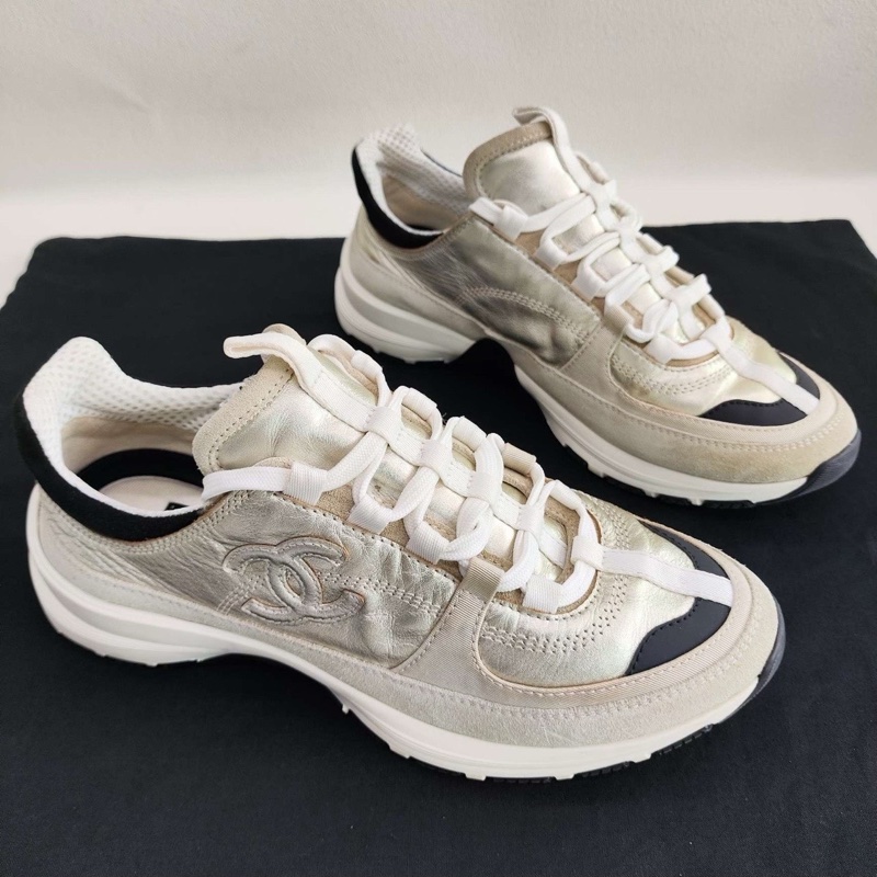 CHANEL香奈兒 25A 小牛皮女款淺金色白銀色  37碼-2