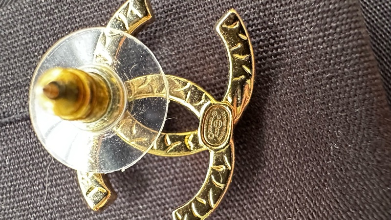 香奈兒 經典雙C水鑽耳環-6