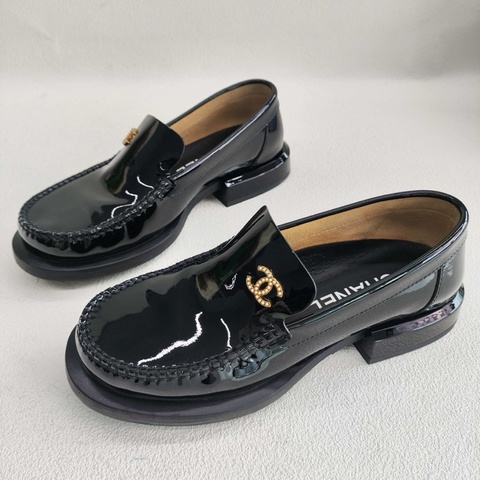 CHANEL香奈兒 漆皮 珍珠Logo 樂福鞋 女款 35.5碼