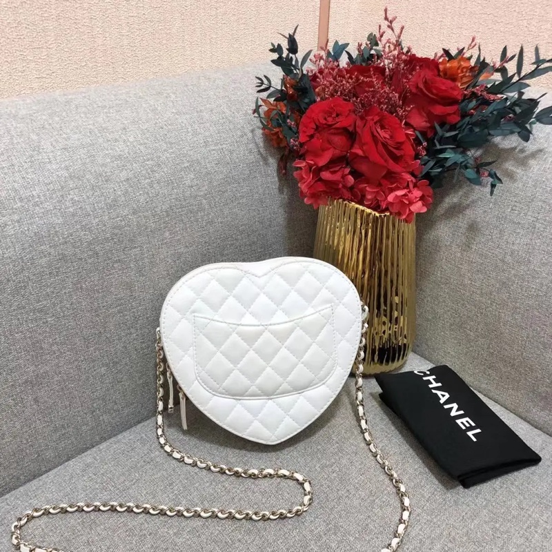 22s CHANEL香奈兒春夏愛心包羊皮金扣鏈條包，芯片款-1