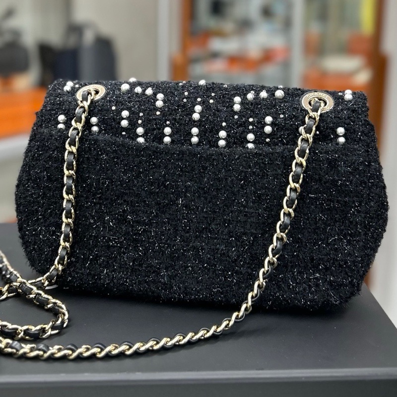 【近新閒置品】98成新 香奈兒 Chanel 黑色毛呢珍珠翻蓋CF大mini 尺寸20*12 鐳射24開無卡-1
