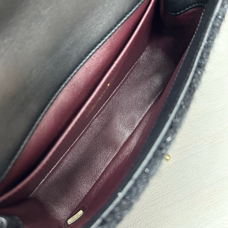 【近新閒置品】98成新 香奈兒 Chanel 黑色毛呢珍珠翻蓋CF大mini 尺寸20*12 鐳射24開無卡-7