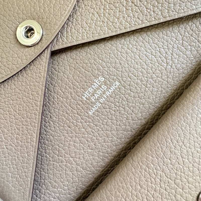 HERMES K刻大象灰CALVI DUO 女款卡夾-2