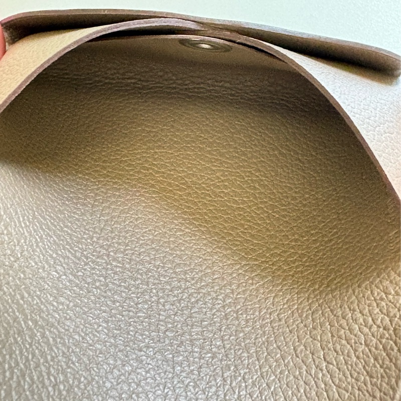 HERMES K刻大象灰CALVI DUO 女款卡夾-3