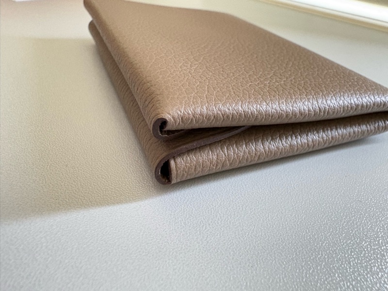 HERMES K刻大象灰CALVI DUO 女款卡夾-14