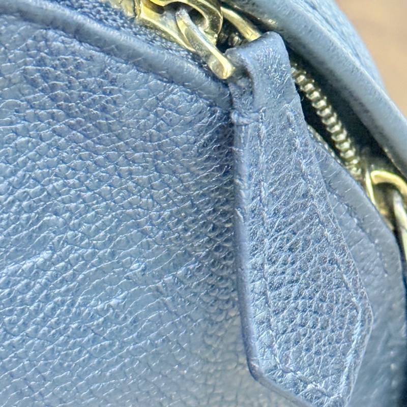 88新✨櫃上破十萬的L V後背包🏅好揹好看的黑色🖤 耐用牛皮小書包-49