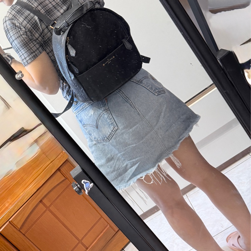 88新✨櫃上破十萬的L V後背包🏅好揹好看的黑色🖤 耐用牛皮小書包-54