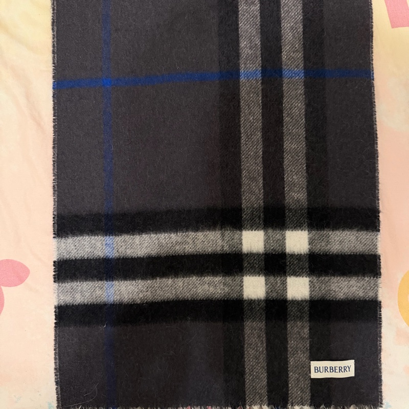 Burberry 經典格紋圍巾｜深色百搭｜質感很好-0