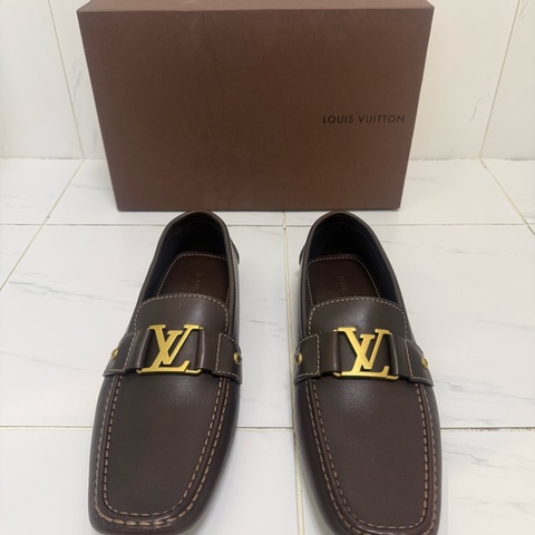 Louis Vuitton咖啡牛皮金釦樂福鞋