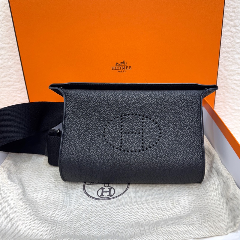 愛馬仕餐盤包Hermès Videpoches 黑色Togo皮帆布背袋肩背包 H084283-3