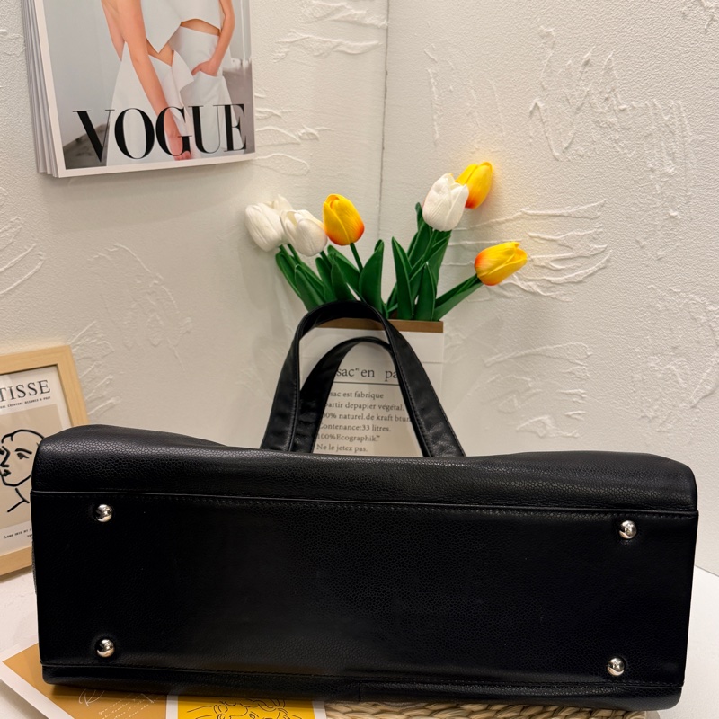 Chanel Caviar Skin tote bag-2