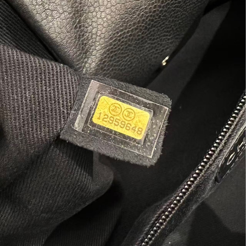 Chanel Caviar Skin tote bag-22