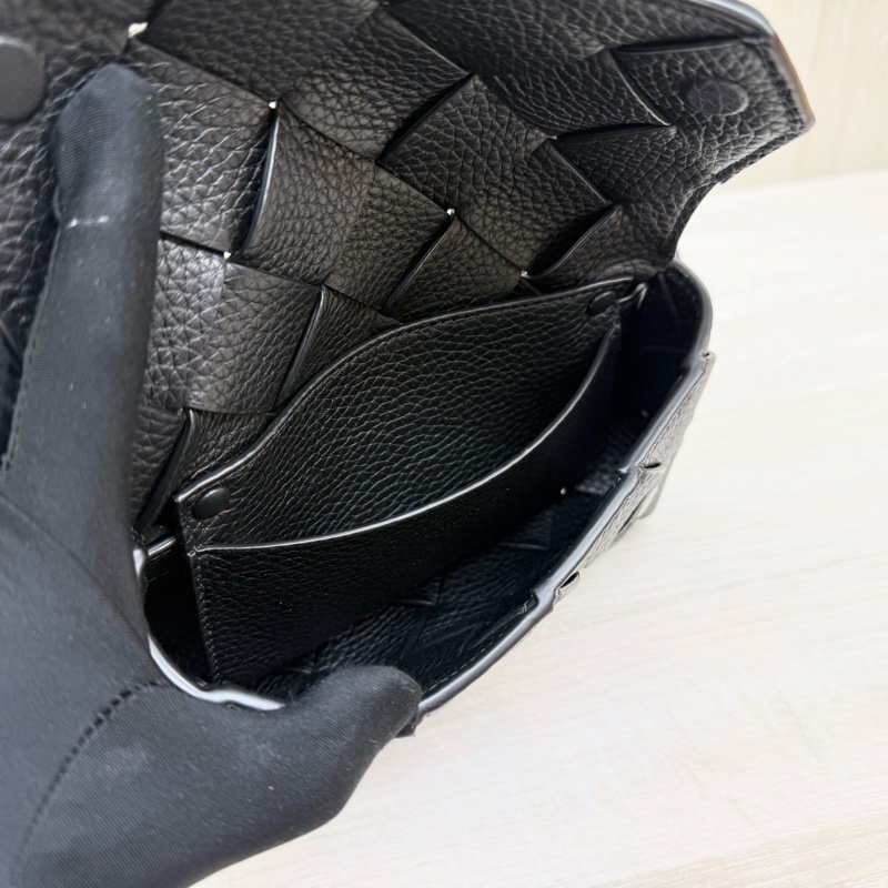 BV黑編織牛皮Diago 腰包805773V4FV18803-9