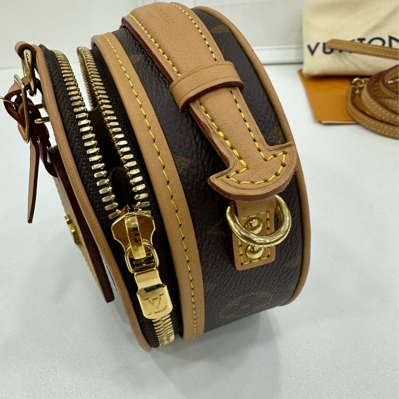 LV 老花圓餅包mini 晶片 有購證 99新 尺寸：13x12x6.5cm-7