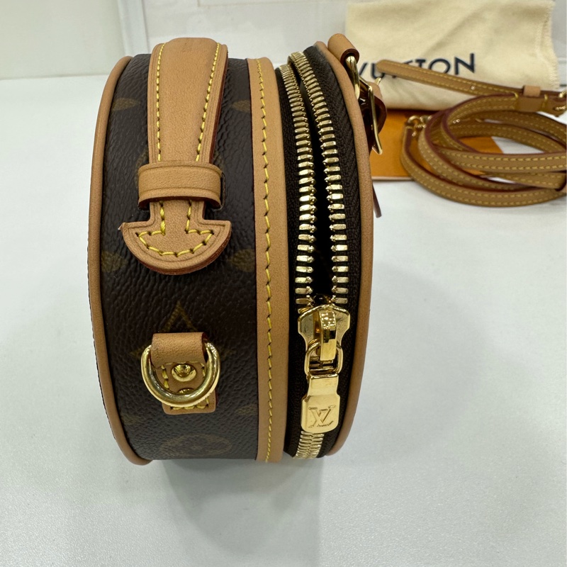 LV 老花圓餅包mini 晶片 有購證 99新 尺寸：13x12x6.5cm-8