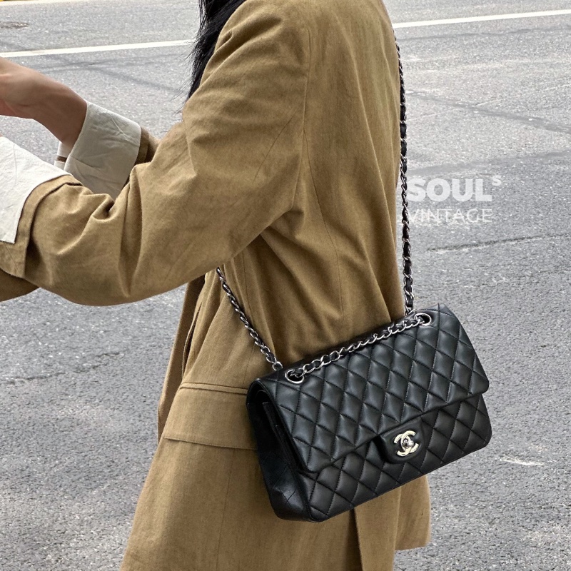 🕯️超優惠香奈兒CHANEL Classic Flap 25cm黑銀羊皮雙蓋口蓋包 A01112優雅大氣 🖤-1