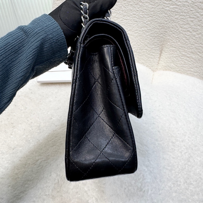 🕯️超優惠香奈兒CHANEL Classic Flap 25cm黑銀羊皮雙蓋口蓋包 A01112優雅大氣 🖤-7