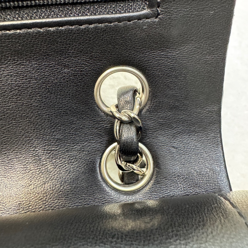 🕯️超優惠香奈兒CHANEL Classic Flap 25cm黑銀羊皮雙蓋口蓋包 A01112優雅大氣 🖤-26