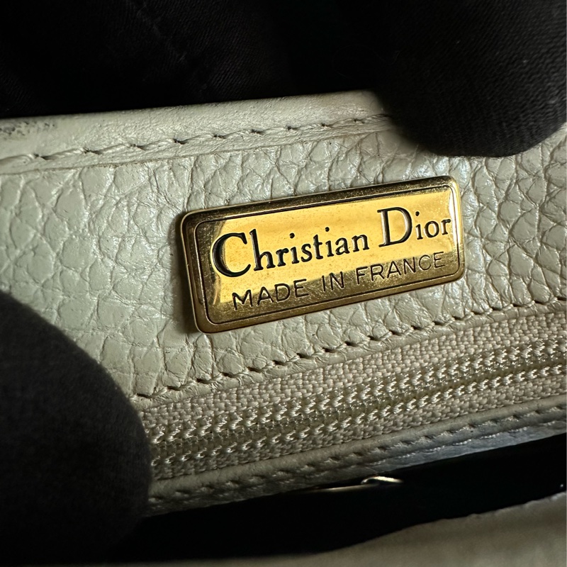 Dior 白色手提 斜背包 豬鼻扣荔枝牛皮-4