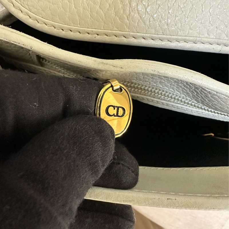 Dior 白色手提 斜背包 豬鼻扣荔枝牛皮-5