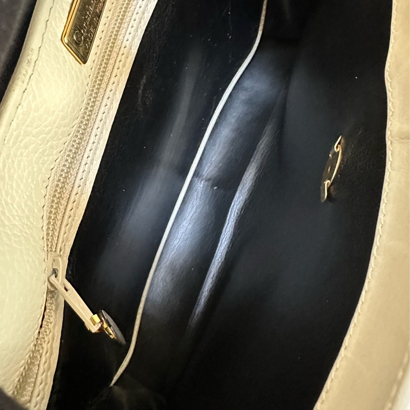 Dior 白色手提 斜背包 豬鼻扣荔枝牛皮-18