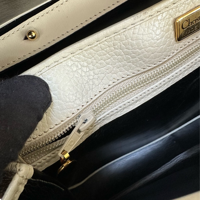 Dior 白色手提 斜背包 豬鼻扣荔枝牛皮-21