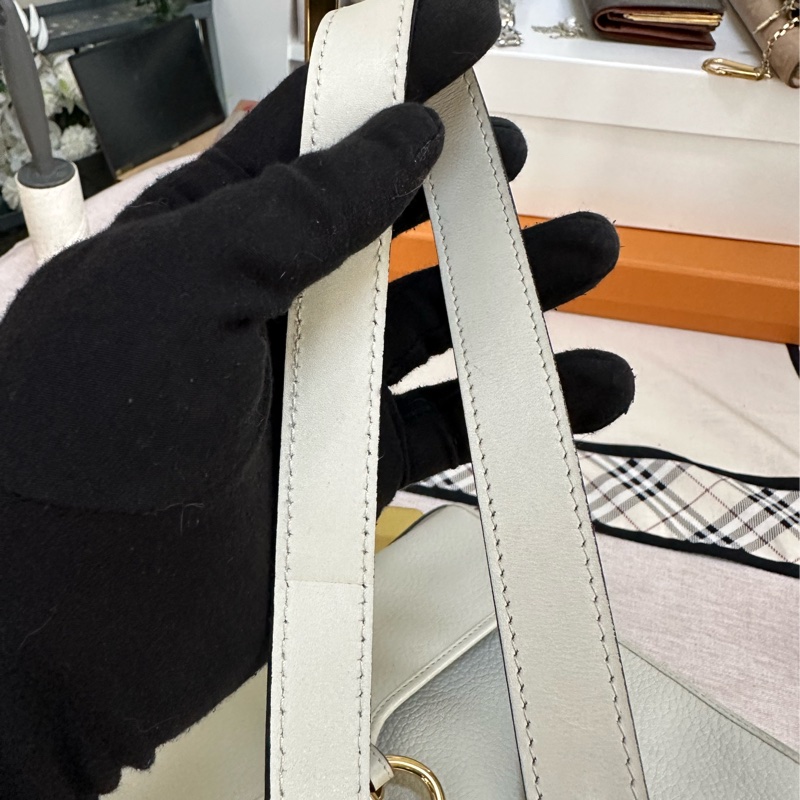 Dior 白色手提 斜背包 豬鼻扣荔枝牛皮-32