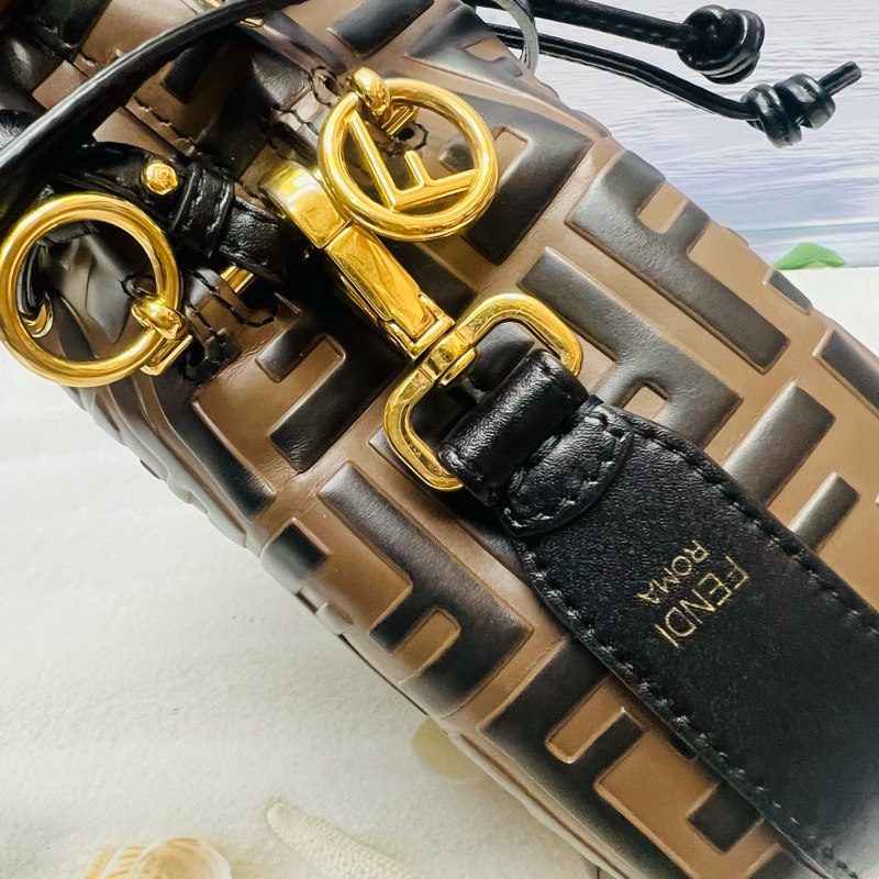 Fendi 水桶包-4