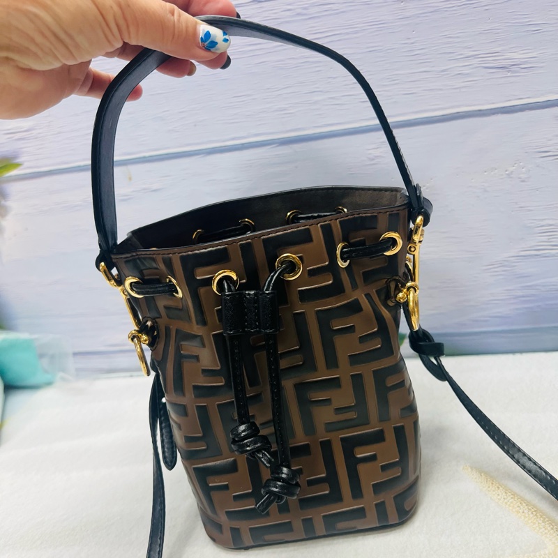 Fendi 水桶包-9