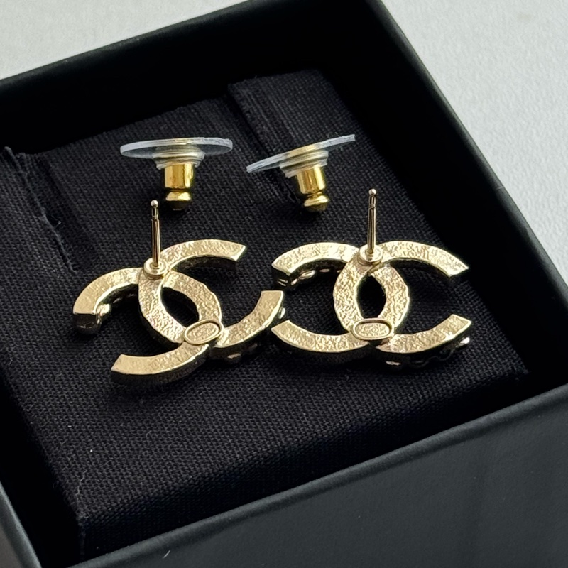 chanel淡金雙C小鑽耳環 美❤️‍🔥❤️‍🔥❤️‍🔥-12