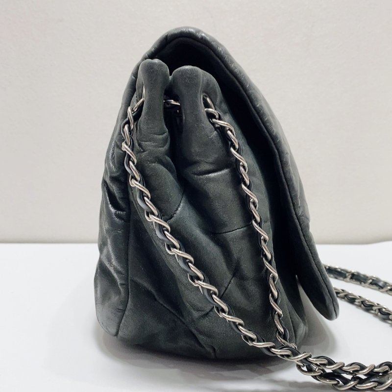 Chanel 黑銀褶皺珠光牛皮  雲朵包鏈條包 24×33×12cm 98新配件塵袋-2