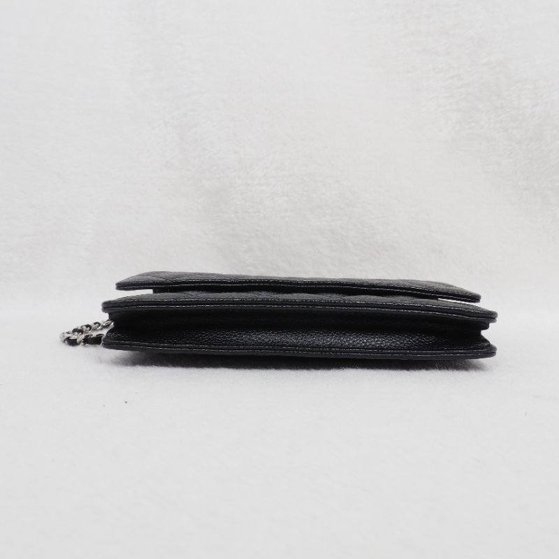 CHANEL Wallet On Chain WOC 黑色銀扣鏈帶肩背包-8