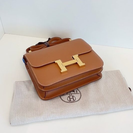 閒置新 Hermes愛馬仕 金棕金扣 康康Constance24 Epsom皮 肩背斜背包-8