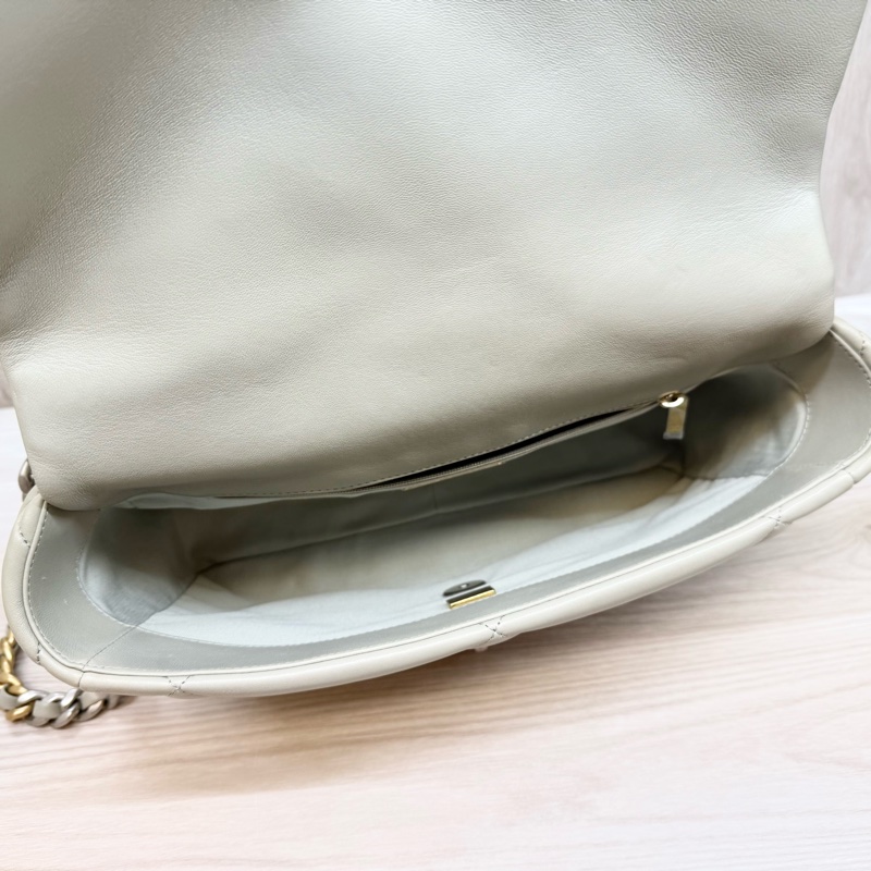 Chanel（超新✨鼠尾草灰中號19包/AS1161B-11