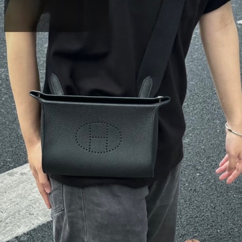 HERMES New💕黑色TOGO皮Videpoches帆布背袋肩背包 H084283