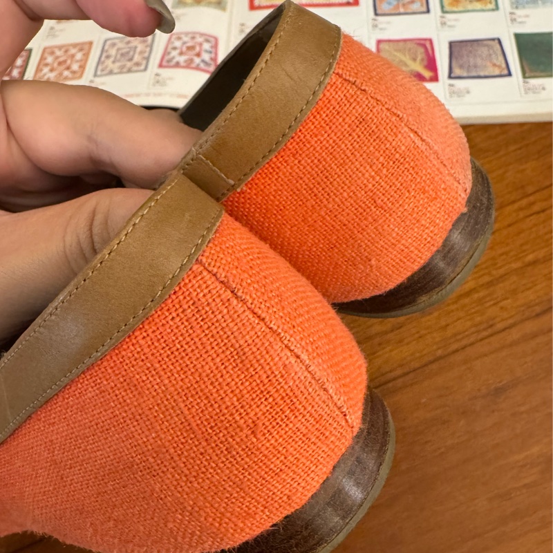 Hermes橘布面咖H平底鞋38號-12