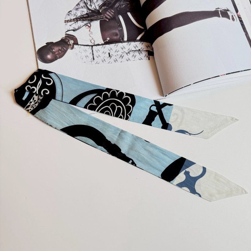 💥兩條賣 超級舒適🎊Hermes 淺藍拼白色TWILLY-1