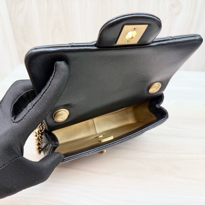 CHANEL (超新✨24S黑金羊皮珍珠方胖AS4868-11