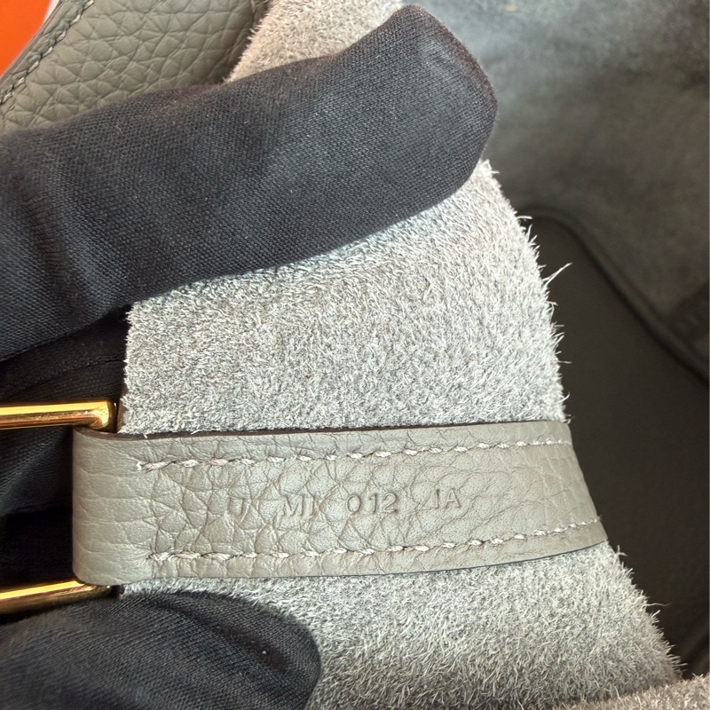 極新HERMES積雨雲灰金釦22cm Picotin水桶包-7