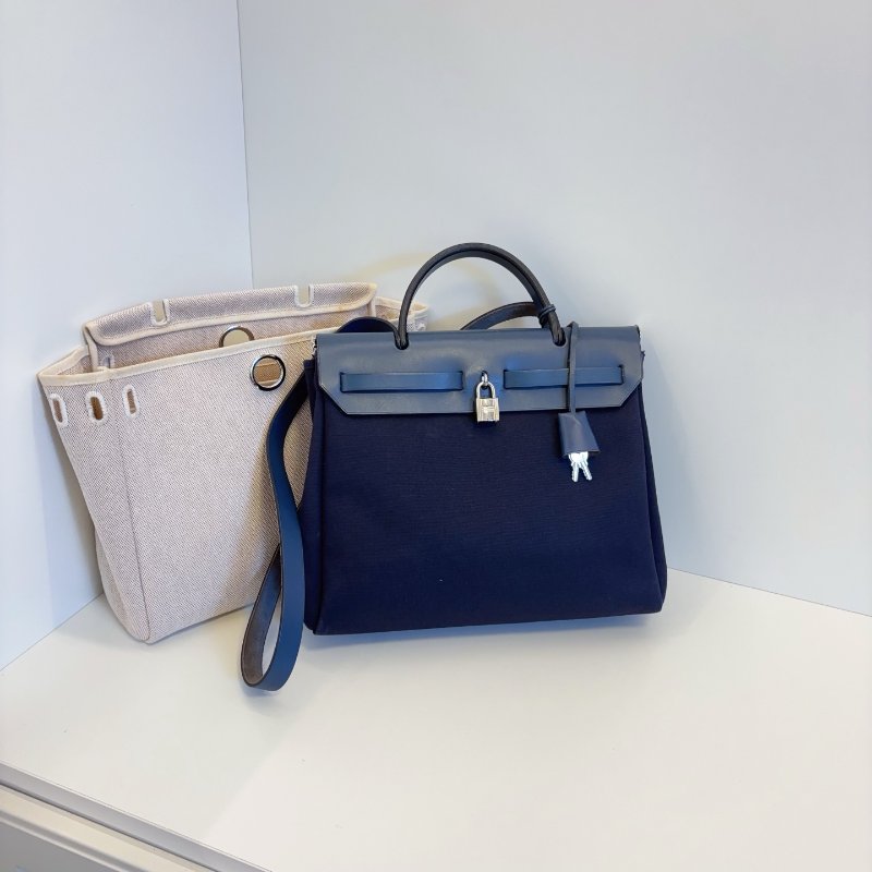 Hermes愛馬仕 Herbag31 深藍色銀扣肩背包-7