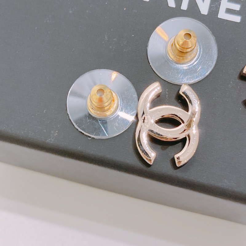 TW4809	Chanel 香奈兒迷你CC字耳環 Mini CC Logo Earrings Crystal x GHW-4