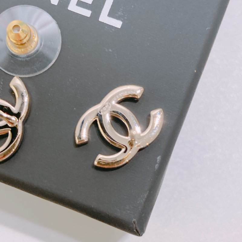 TW4809	Chanel 香奈兒迷你CC字耳環 Mini CC Logo Earrings Crystal x GHW-5